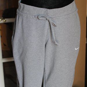 Nike Capris Joggers